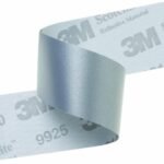3M™ Scotchlite ™ Tela Reflectiva FR, 8932, Plateada, 50.8 mm x 200 m, 3 Rollos/Caja