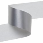 3M™ Scotchlite™ Tela Reflectiva FR, Resistente al Lavado Industrial, 8935, Plateada, 50,8 mm x 100 m, 6 Rollos/Caja